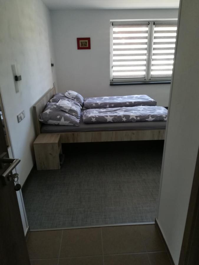 Penzion Sapara Velké Bílovice Zewnętrze zdjęcie
